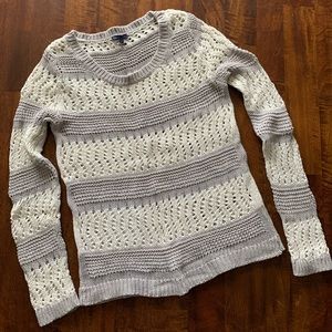 Gap sweater